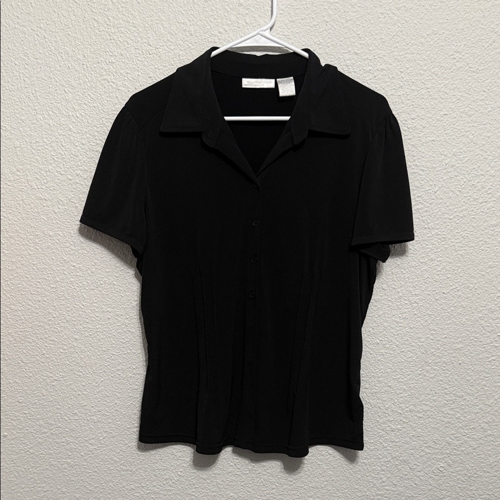 Black Short Sleeve Button-Up Shirt